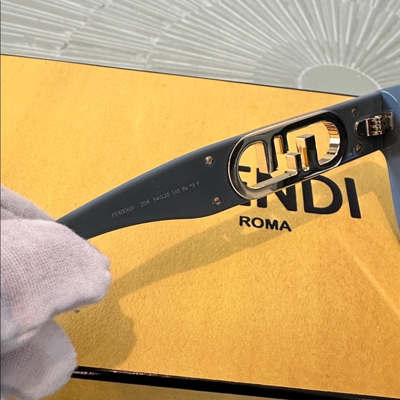 NEW! FENDI Square Greg Sunglasses 54 - Picture 5 of 9